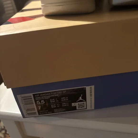 Jordan 4 Union “Dessert Moss” - Picture 6 of 9